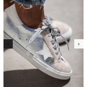 Women’s Faux Suede Star Sneakers NIB